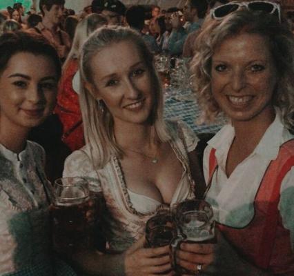 Wichsvorlagen Oktoberfest spécial Dirndl deutsche Bekannte