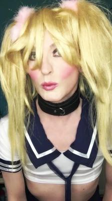 Sissy SchoolBitch juin