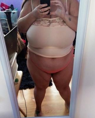 QUENTE BBW BRITÂNICO MILF PEITOS ENORMES (ESPECIAL)