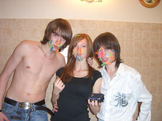 Amateur Teen Natascha and friends