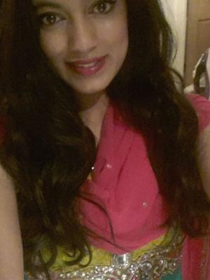 Beautiful young Indian Desi teen selfie queen private nude album