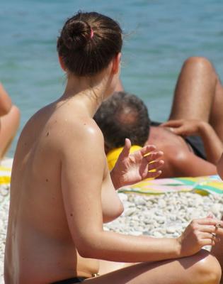 - Plus de filles de plage qui fument