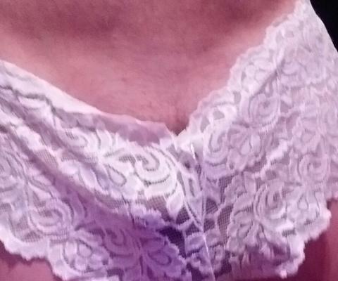 Culotte en dentelle satinée blanche