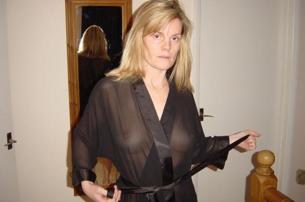 MILF anglaise exposée