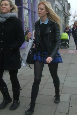 Candid Teens & Older 30 - Shiny Leggings, Pantyhose etc