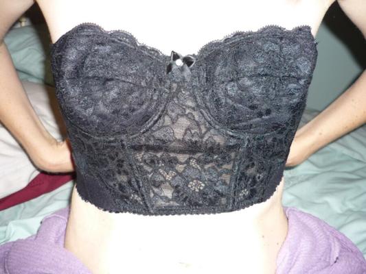 Time to get theses tits out this BLACK CORSET BRA