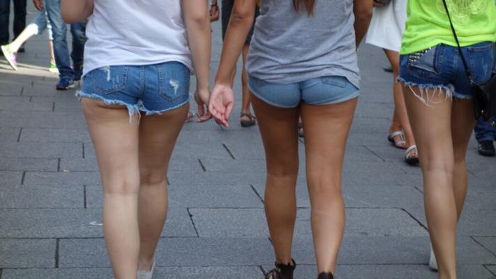 Streetcandid teens LEGS Very HQ