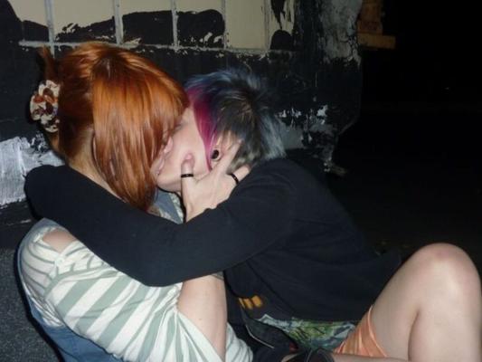 Chicas fiesteras emo