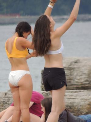 Chicas en bikini de la costa oeste - parte