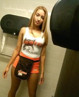 Hooters