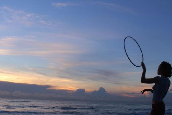 Superbe ado surfeuse bi américaine nue