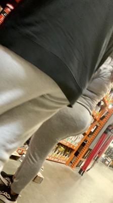 Толстая задница в HomeDepot