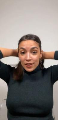 Alexandria Ocasio-Cortez AOC macht sich bereit, deinen Schwanz zu lutschen!