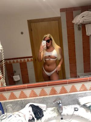 Nuttige Bikini-Teenager