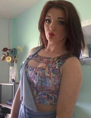 Chav coquine Léa