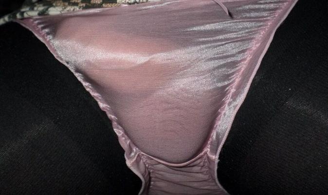 pink stretchy knickers