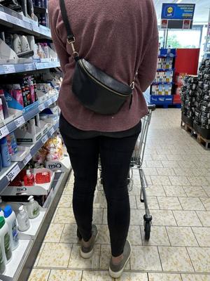 Candid Shopping Jeans Ass Voyeur