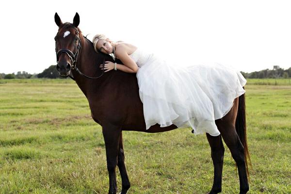 novias a caballo