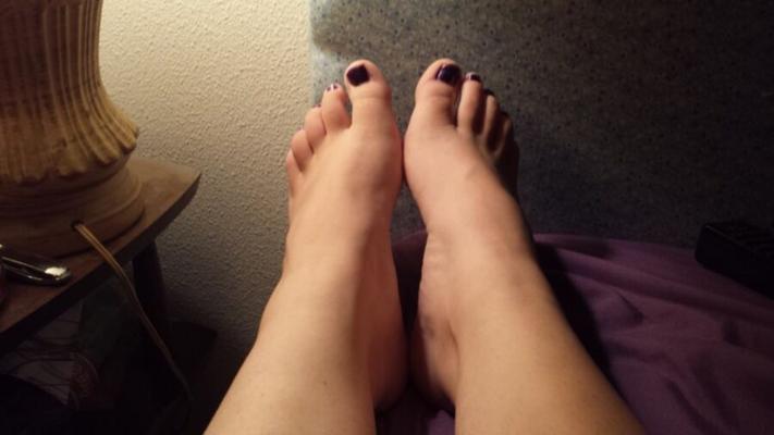 requested feet shots plus my new hair style