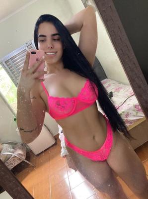 Luana uma Travesti muito fofa