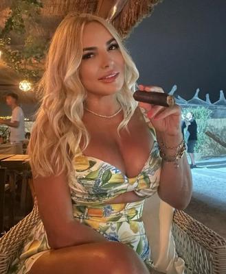 Beautiful Women with Cigars!