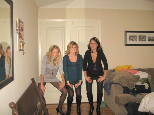 PANTYHOSE : Friends will be friends (short set)