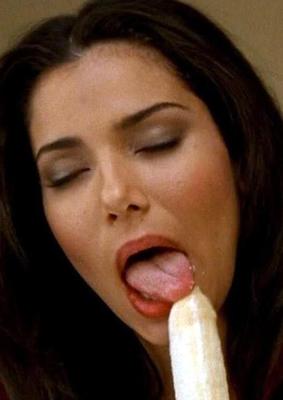 Bite étouffante Roselyn Sanchez