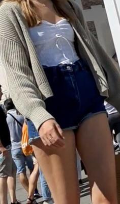 Streetgirls in shorts a