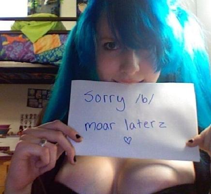 Amateur Blue-haired Cam Girl