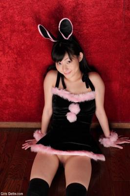 Asian cosplay rabbit showing her pussy