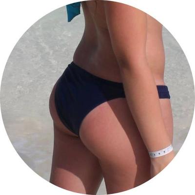 Mais da minha amiga com a boca fodível: agora com mais bunda!