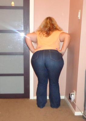 BBW WITH BIG AND DELICIOUS ASS