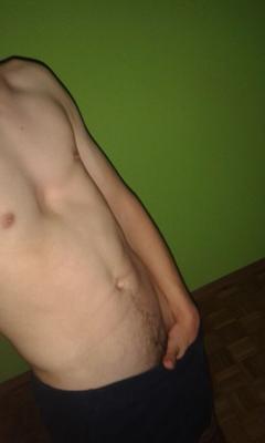 Yo, joven desnudo