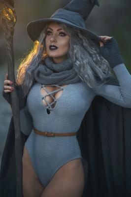 Jessica Nigri Gandalf The Uh Okay