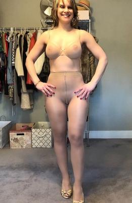 Pantyhose mom