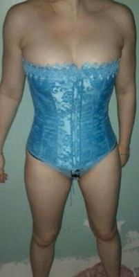 Corset bleu avec string assorti