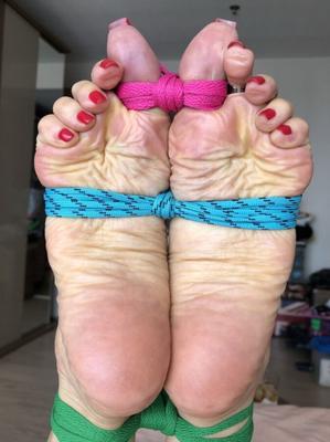 AsianFootMilf