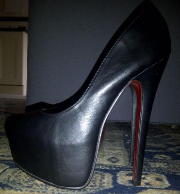 GFs high heels - my gfs high heels on and off