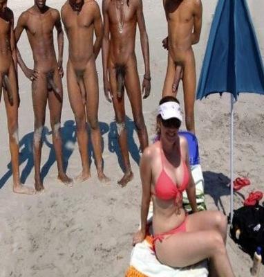 Casadas safadas e nudistas que adoram neg`es picudos.