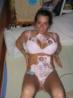 Norwegian  girl currency