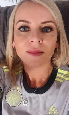 Karen Sexy Scottish MILF Slut with a face for cumm