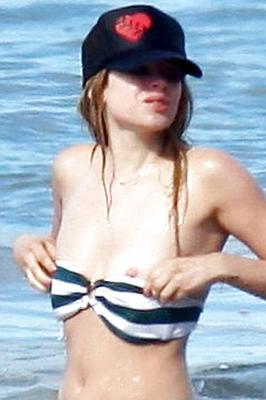 Avril Lavigne nackt