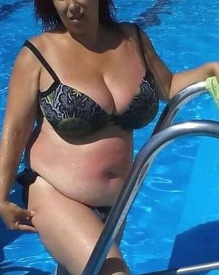 Eleonora 55, MILF italienne grande taille