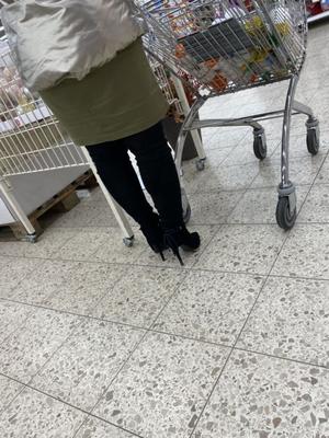 Candid - Shopping in Stilletto Boots