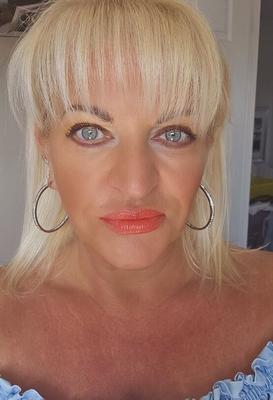 Luci Sexy UK MILF Puta com uma cara para Cumm