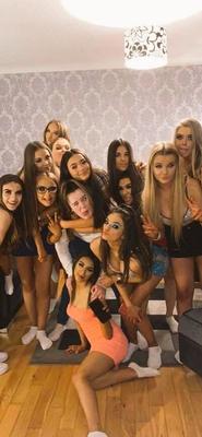 Chav Teens To Wank Your Cock Over