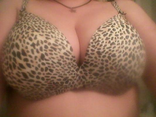 mis tetas. 