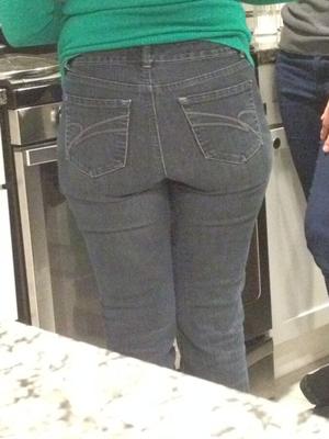 Mature Big Butt Super Tight Jeans