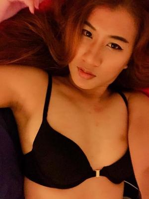 Pretty Asian Cleavage