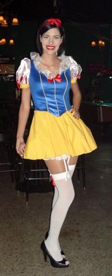 Snow White cosplay